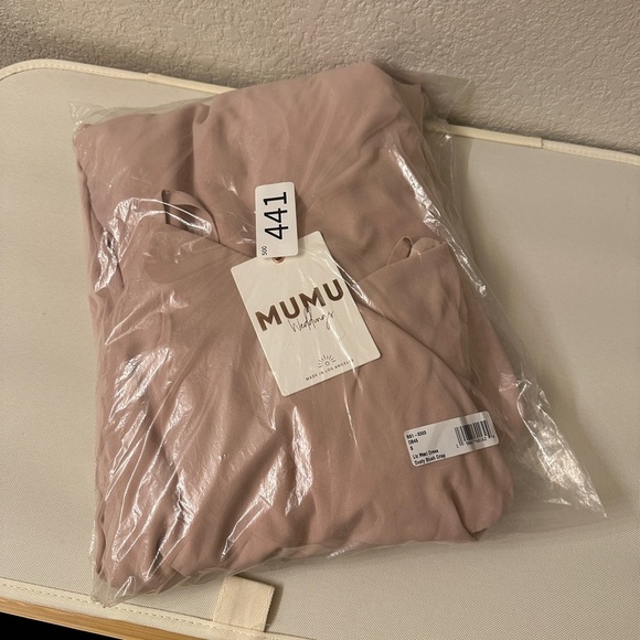 Show Me Your Mumu Liz Maxi Bridesmaid Dress Dusty Blush Crisp - Picture 6 of 7